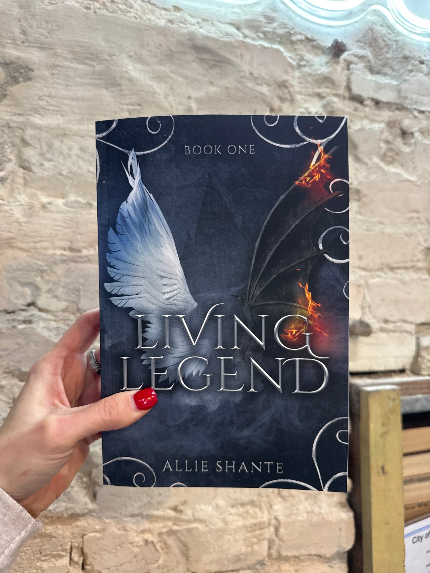 Living Legend by Allie Shante *SIGNED*