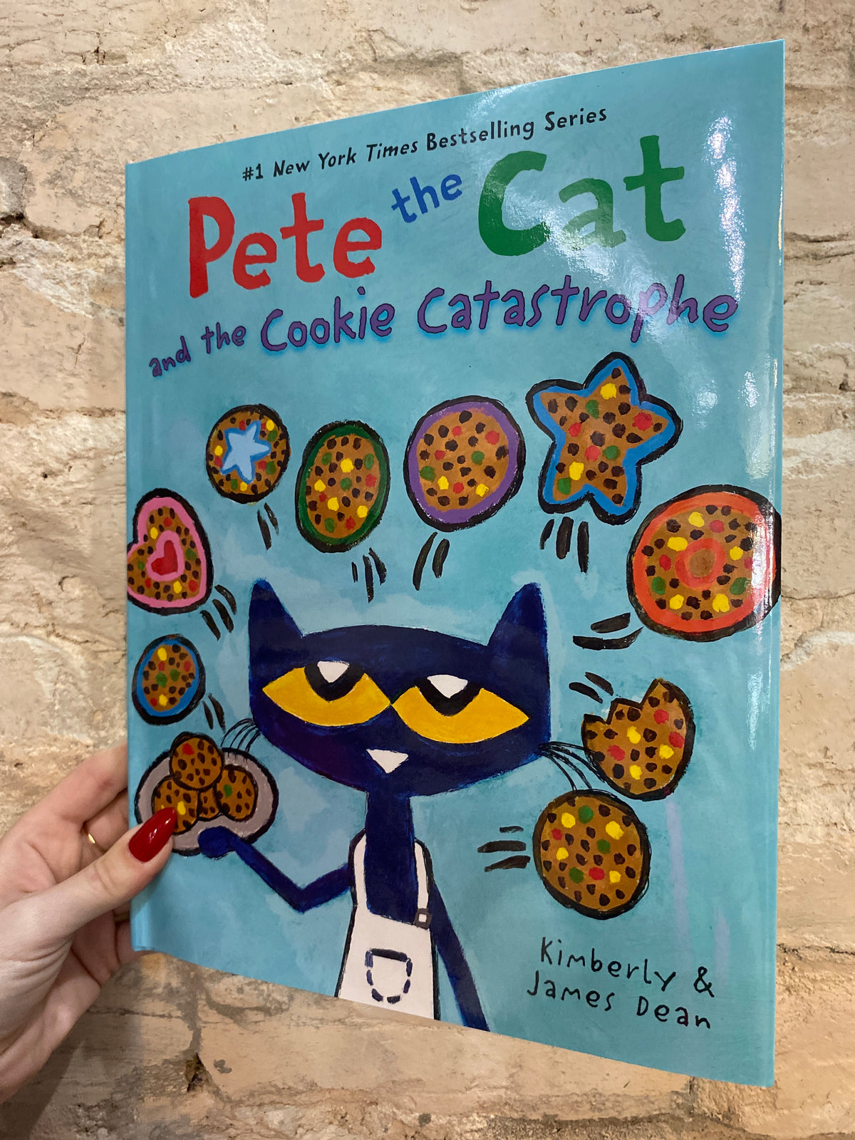 Pete The Cat and the Cookie Catastrophe