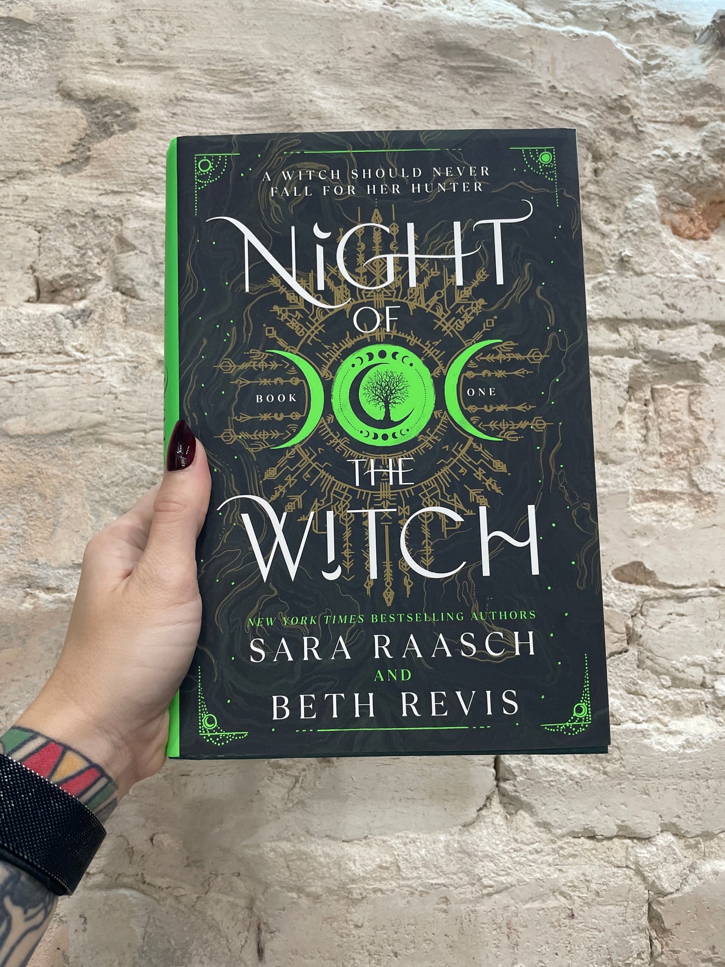 Night of the Witch by Sara Raasch and Beth Revis (Book 1)