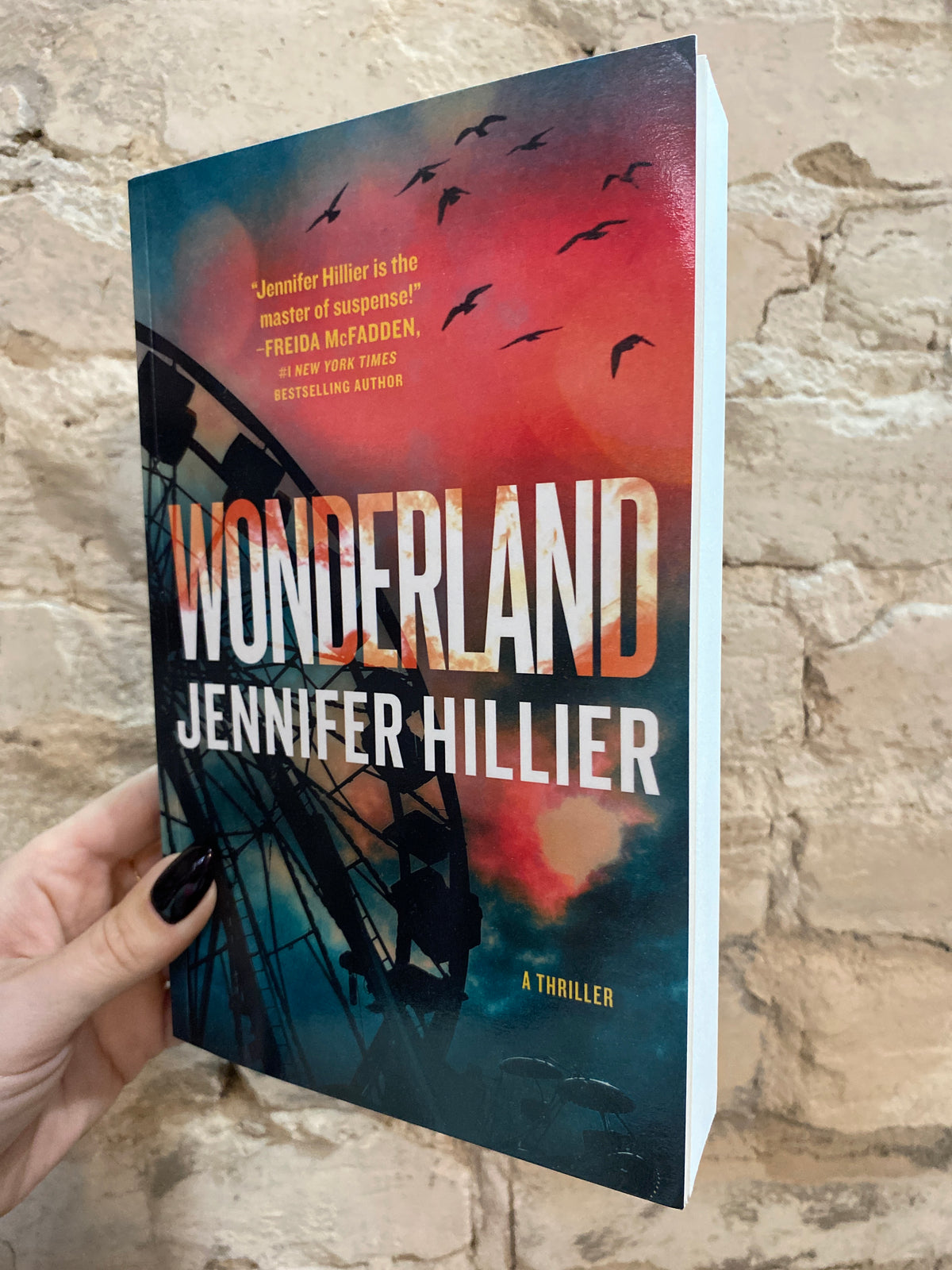 Wonderland by Jennifer Hillier (Wonderland: Book 1)