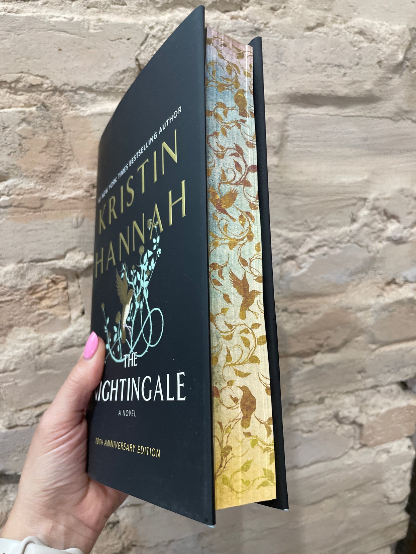 The Nightingale (DE Hardcover)