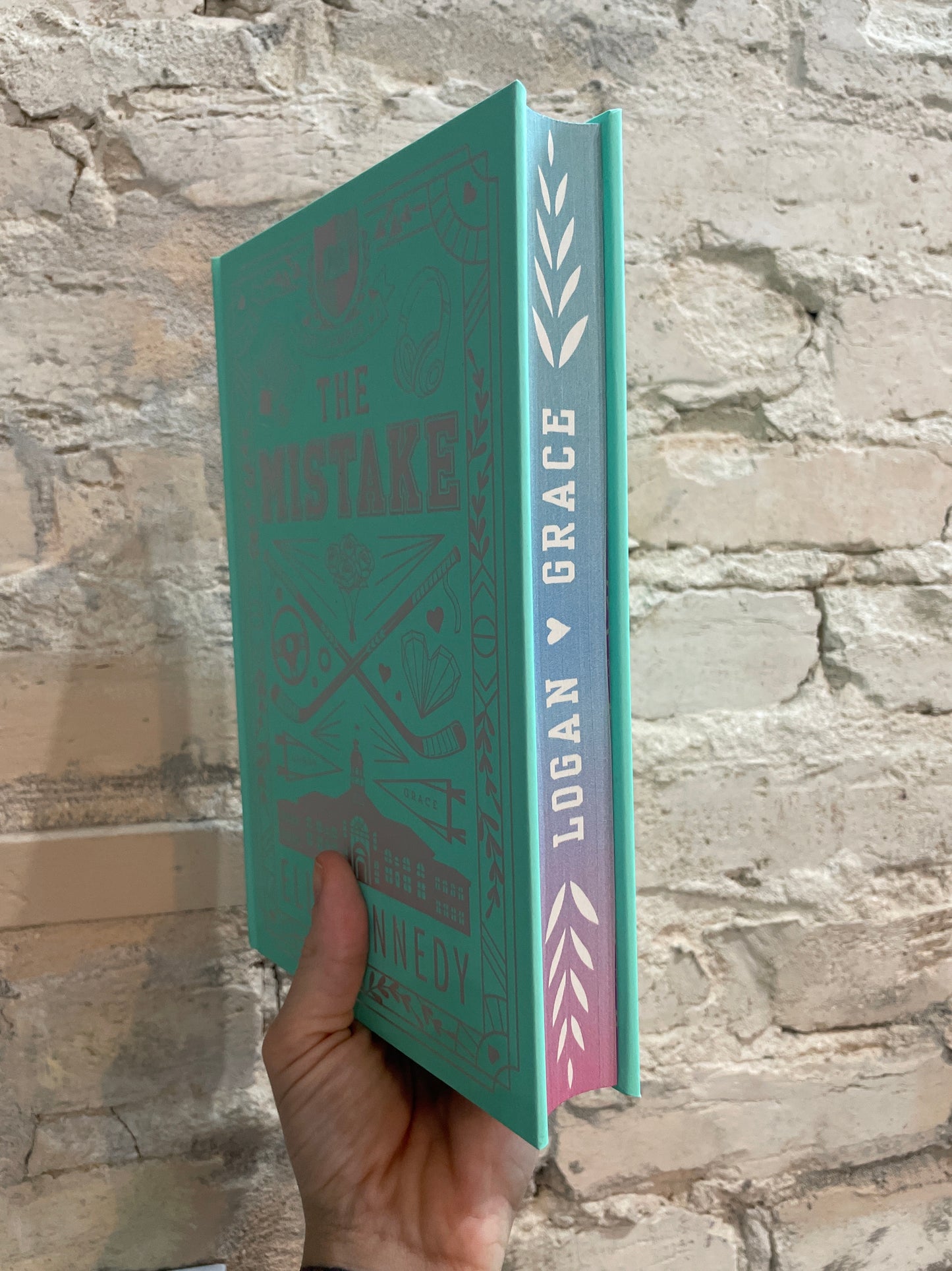 The Mistake by Elle Kennedy (Collectors Edition)