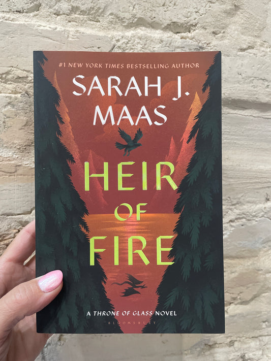 Heir of Fire (paperback)