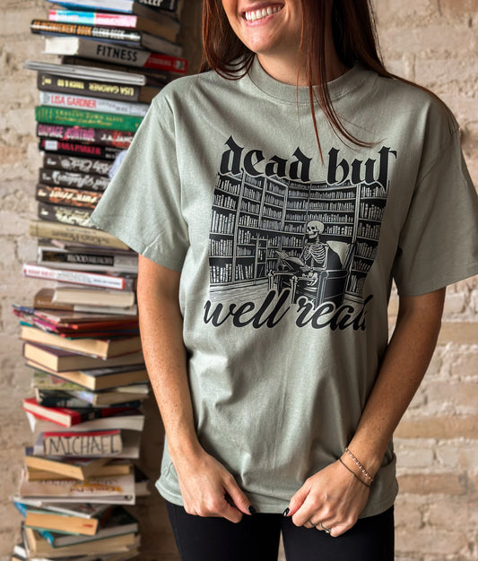 Dead but well read T Shirt