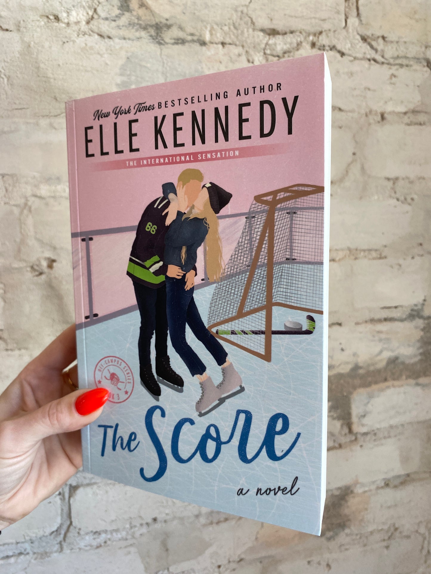 The Score by Elle Kennedy (Off Campus: Book 3)
