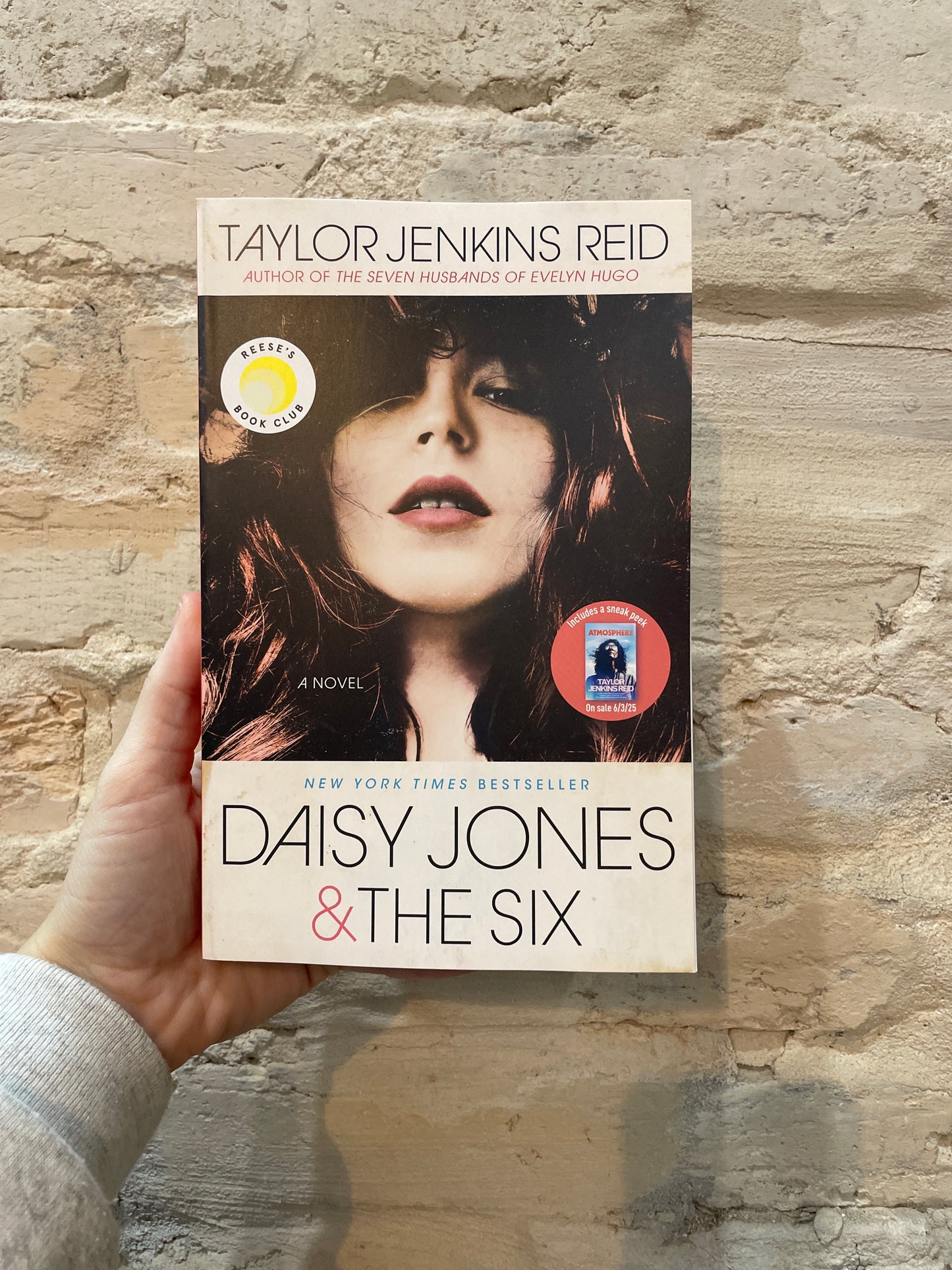 Daisy Jones & The Six by Taylor Jenkins Reid