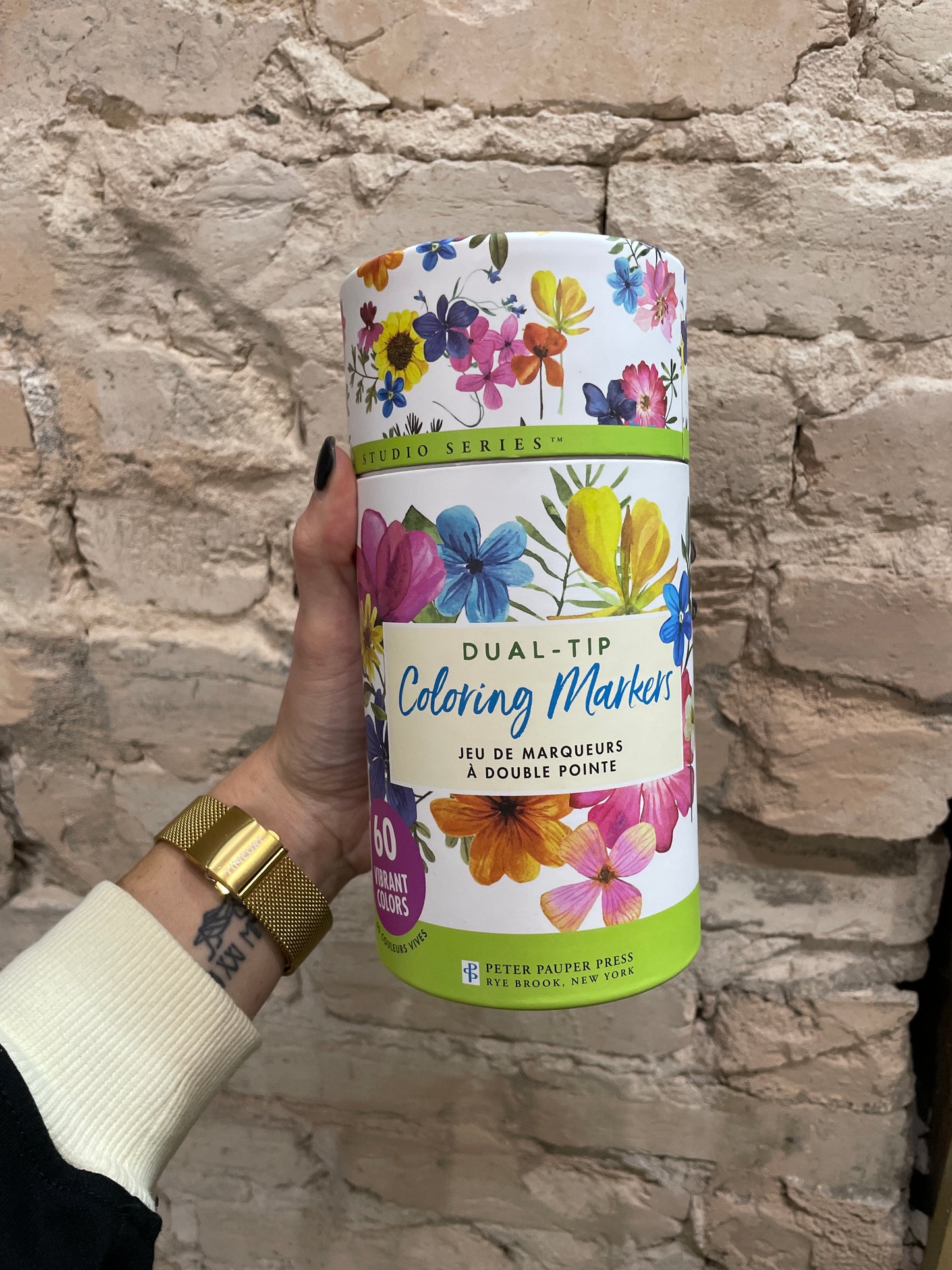 Dual tip coloring markers