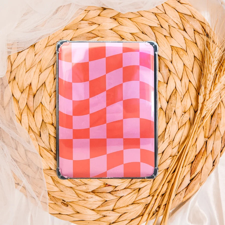 Wavy Checkered Kindle Case Insert