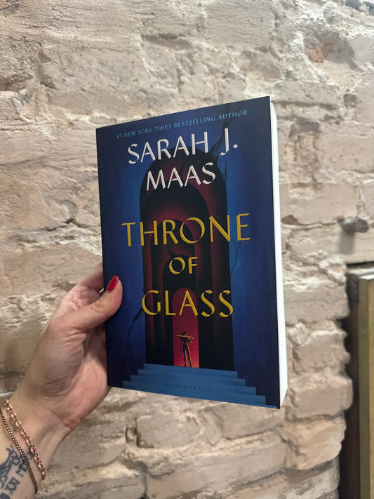 Throne of Glass by Sarah J. Maas (paperback)