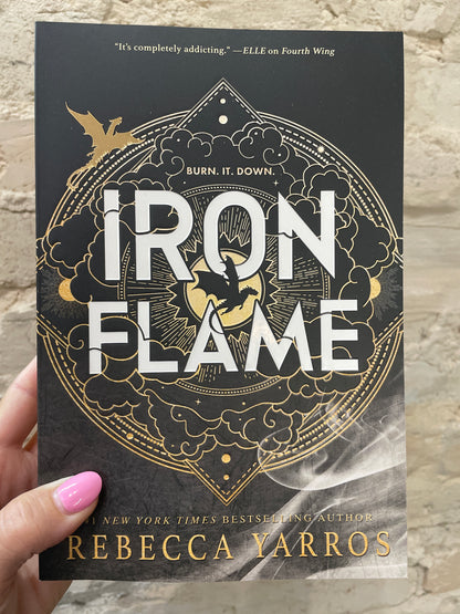 Iron Flame by Rebecca Yarros (Paperback)