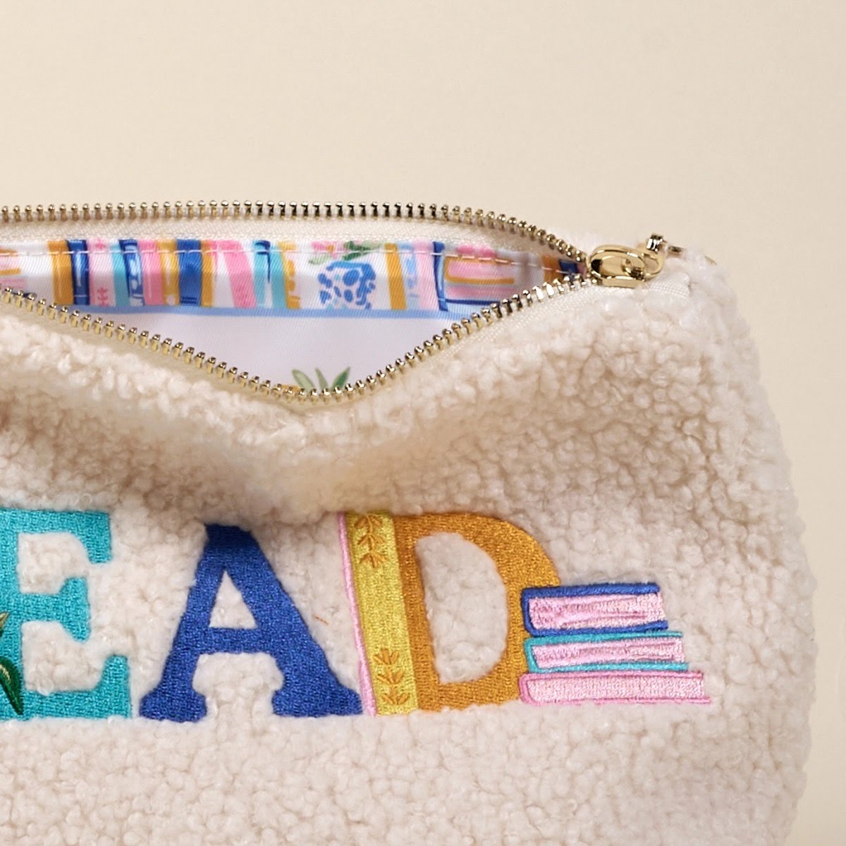 Teddy Pouch| “Read”