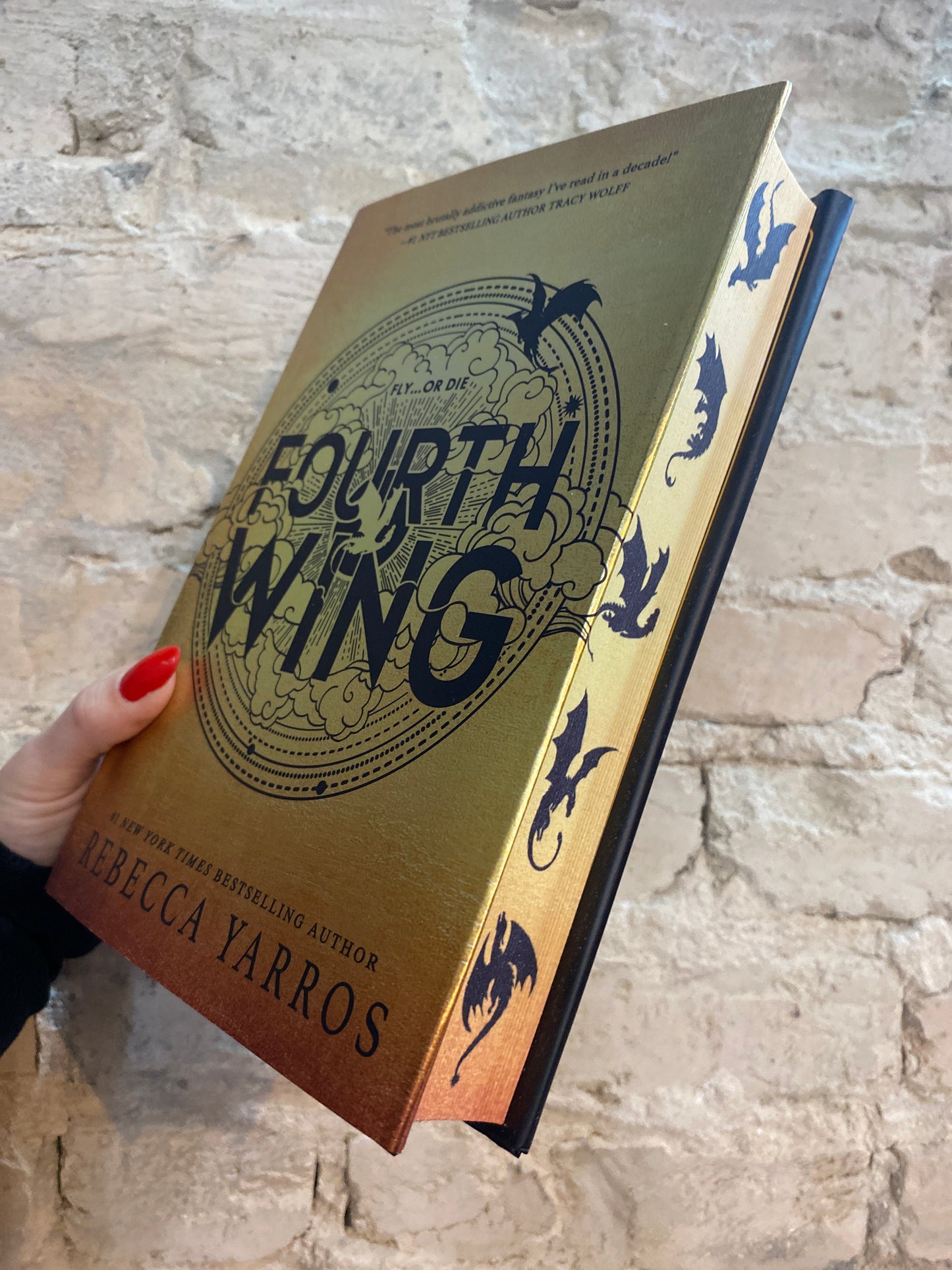 Fourth Wing by Rebecca Yarros (Wing & Claw Collection) (Book 1)