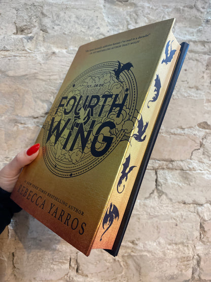 Fourth Wing by Rebecca Yarros (Wing & Claw Collection) (Book 1)