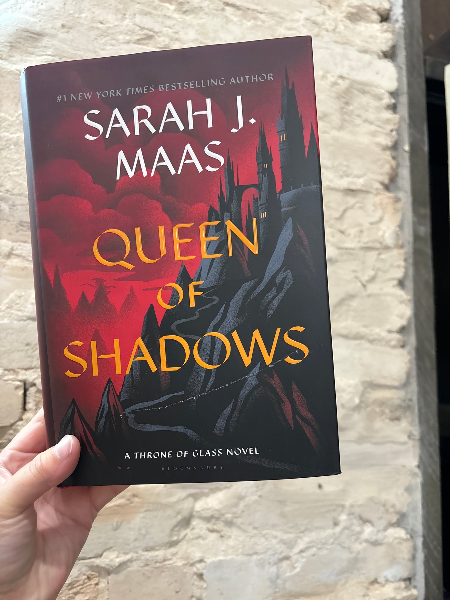 Queen Of Shadows (hardcover)